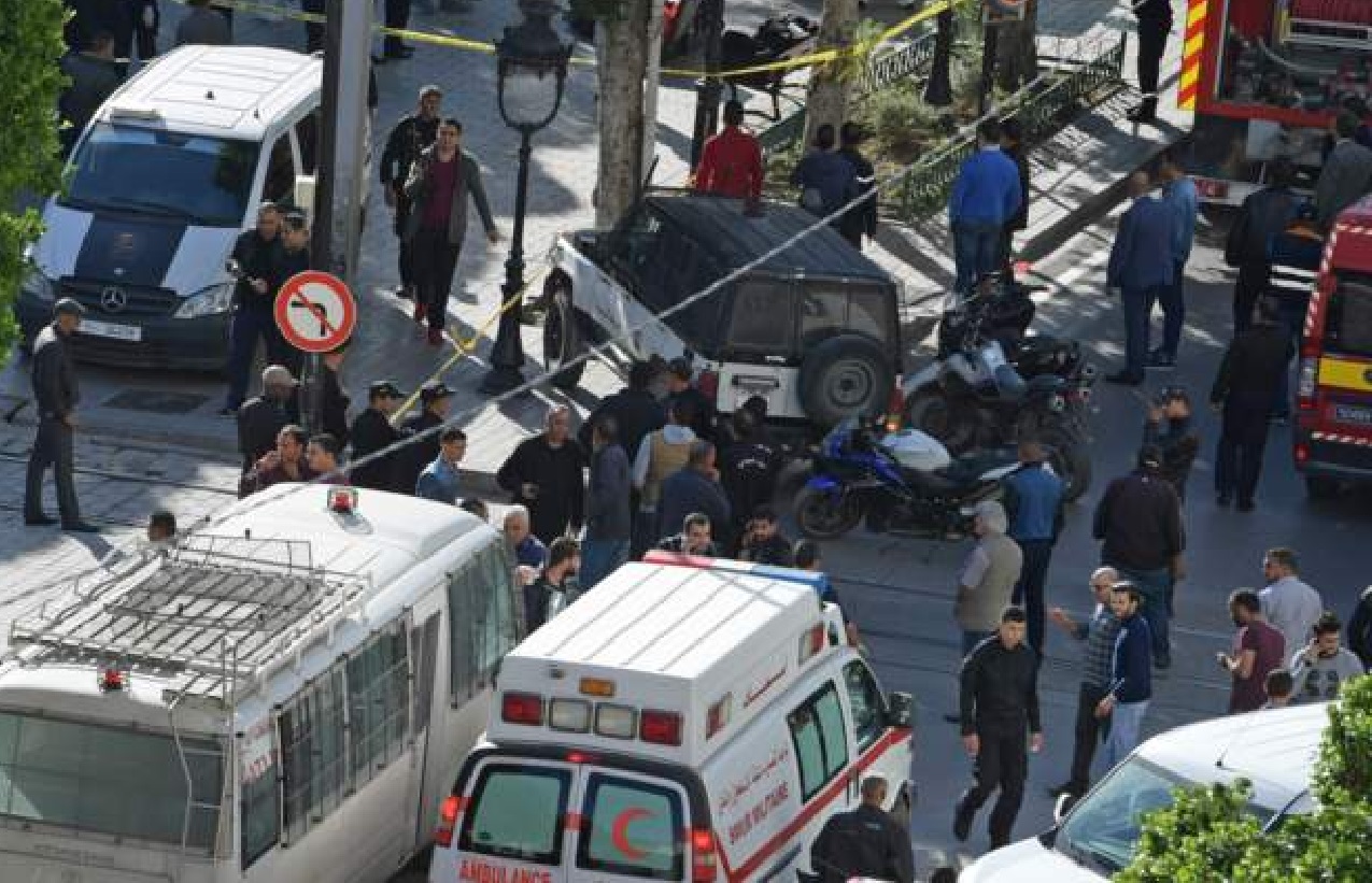 Central Tunis hit by suicide bomb blast